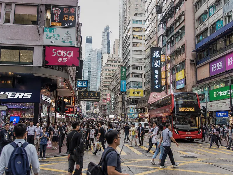 Exploring Hong Kong on foot stay fit while traveling